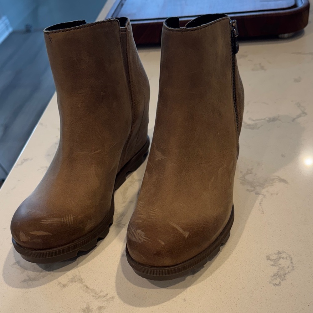 Sorel Tan Ankle Boots